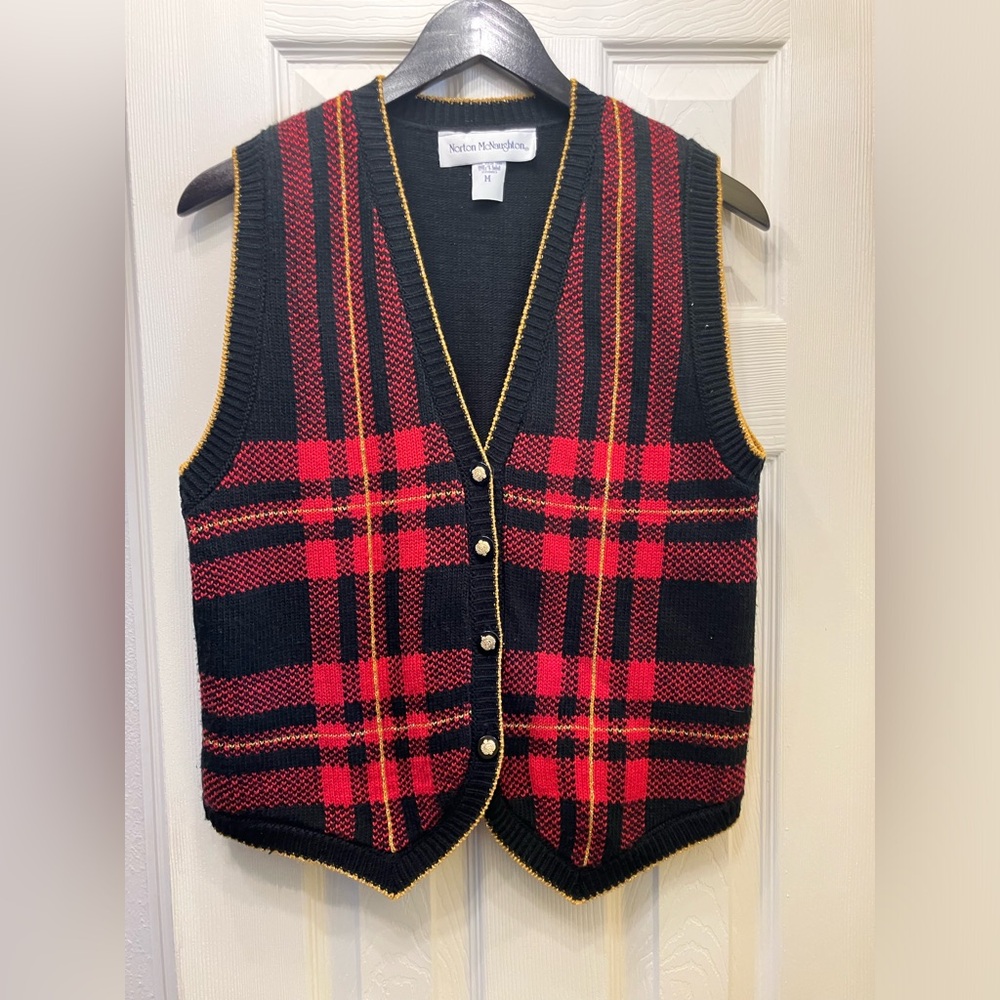 Women's Christmas Holiday Plaid Sweater Vest Norton McNaughton